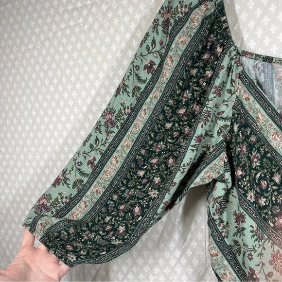 American Eagle‎ Green Blue Floral Tie Front Balloon Sleeve Top - Picture 3 of 5